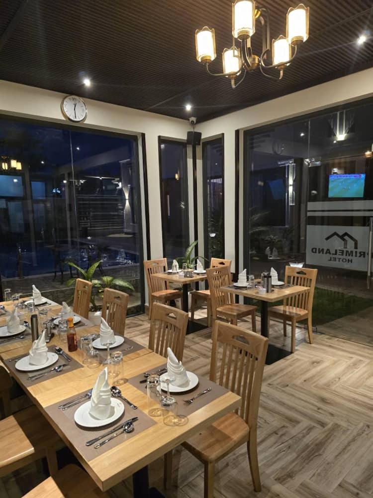 Primeland Hotel モシ エクステリア 写真