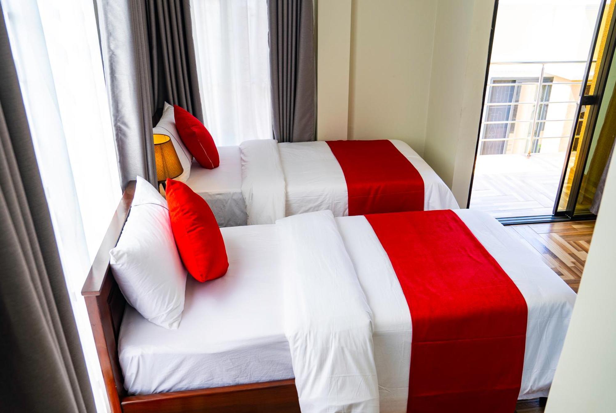 Primeland Hotel モシ エクステリア 写真